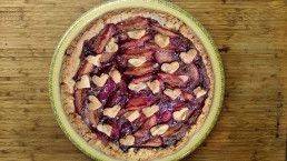 Fotografía de la tarta de ciruelas